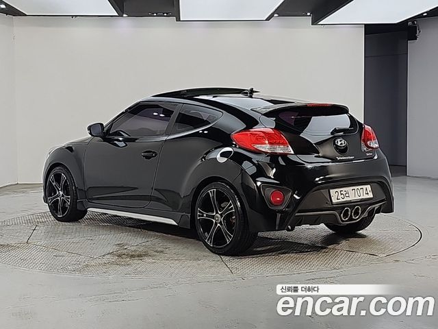 Hyundai Veloster T-GDi Extreme — пробег 128 699 км — фото 3 из 5