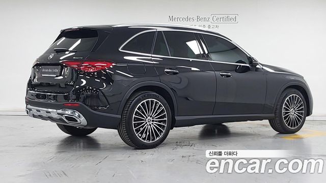 Mercedes-Benz GLC-Class GLC300 4MATIC AMG Line — пробег 4 348 км — фото 2 из 5