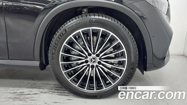 Mercedes-Benz GLC-Class GLC300 4MATIC AMG Line — пробег 4 348 км — фото 5 из 5