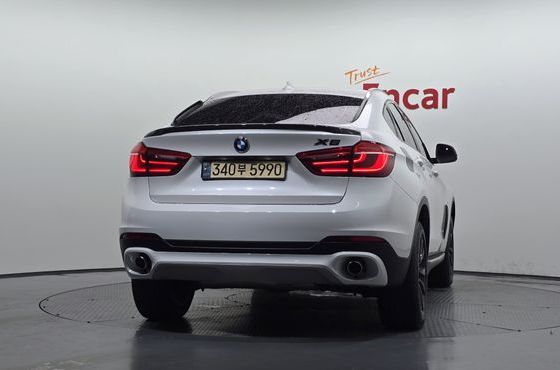BMW X6 xDrive 30d — пробег 114 689 км — фото 4 из 5