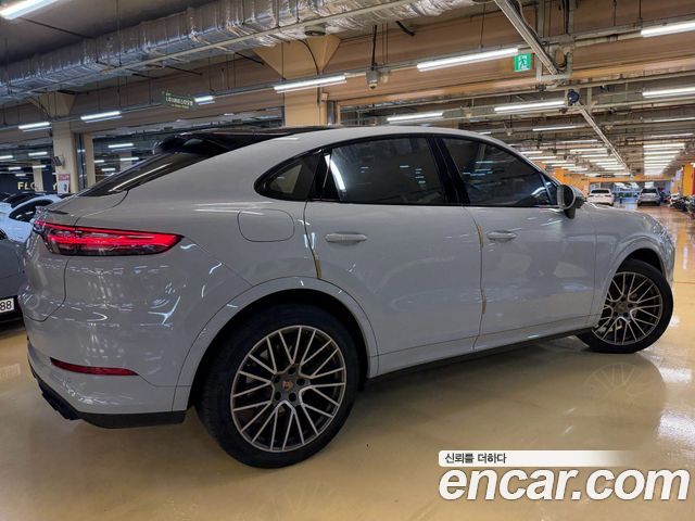 Porsche Cayenne 3.0 COUPE PLATINUM EDITION — пробег 18 000 км — фото 2 из 5