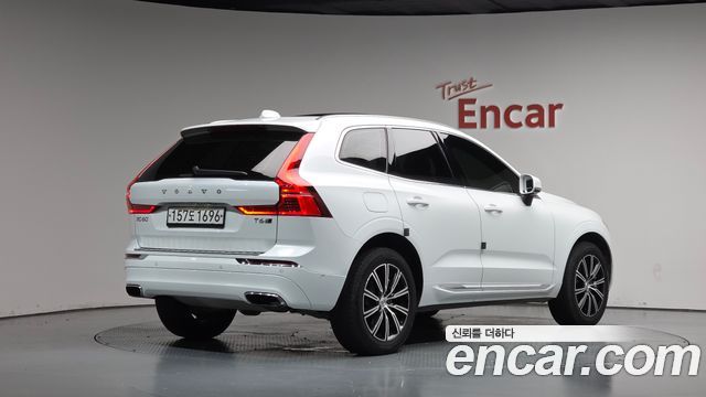 Volvo XC60 T6 Inscription — пробег 56 553 км — фото 2 из 5