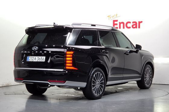 Hyundai Palisade HEV 2.5T 2WD 7-Seater Calligraphy — пробег 16 636 км — фото 2 из 5