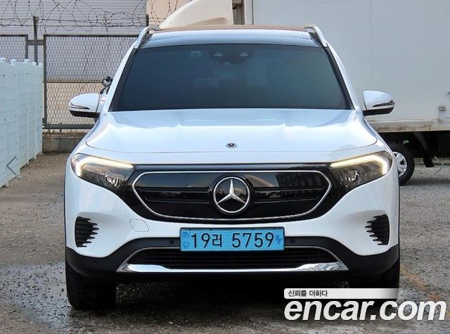 Mercedes-Benz EQB EQB300 4MATIC Electric Art — пробег 57 000 км — фото 2 из 3