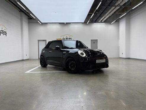 Mini Cooper Convertible JCW 3rd — пробег 67 321 км — фото 1 из 5