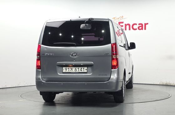 Hyundai Starex Van 3-Seater Smart — пробег 192 081 км — фото 4 из 5