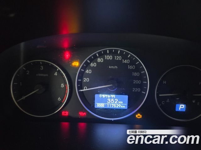 Hyundai Starex Van 3-Seater Smart — пробег 117 529 км — фото 3 из 5