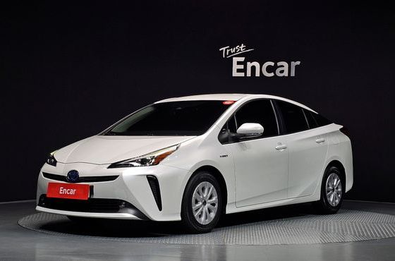 Toyota Prius 1.8 — пробег 43 806 км — фото 1 из 5