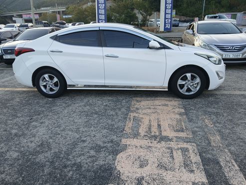Hyundai AVANTE 1.6 LPi Smart — пробег 180 000 км — фото 3 из 5