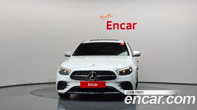 Mercedes-Benz E-Class E220d 4MATIC AMG Line — пробег 30 913 км — фото 3 из 5
