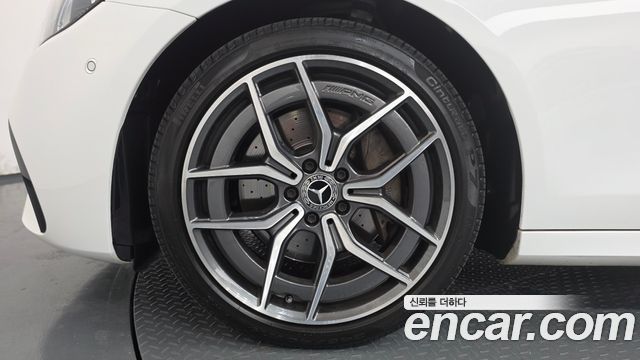 Mercedes-Benz E-Class E220d 4MATIC AMG Line — пробег 30 913 км — фото 5 из 5