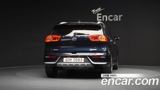 Kia Niro Noblesse — пробег 190 560 км — фото 4 из 5