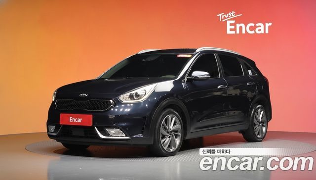 Kia Niro Noblesse — пробег 190 560 км — фото 1 из 5