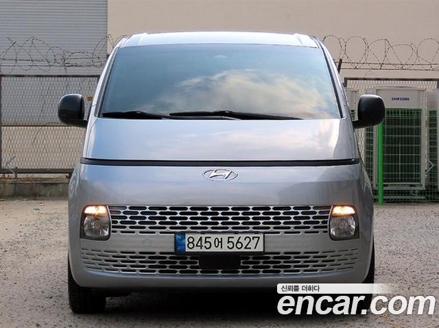 Hyundai Staria Cargo 3-Seater Smart — пробег 206 475 км — фото 2 из 5
