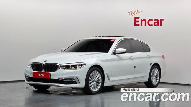 BMW 5-Series 520d Luxury Plus — пробег 67 286 км — фото 1 из 5