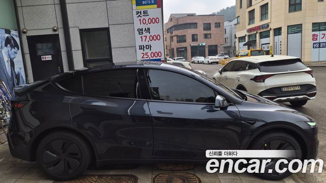 Tesla Model Y RWD — пробег 10 840 км — фото 4 из 5