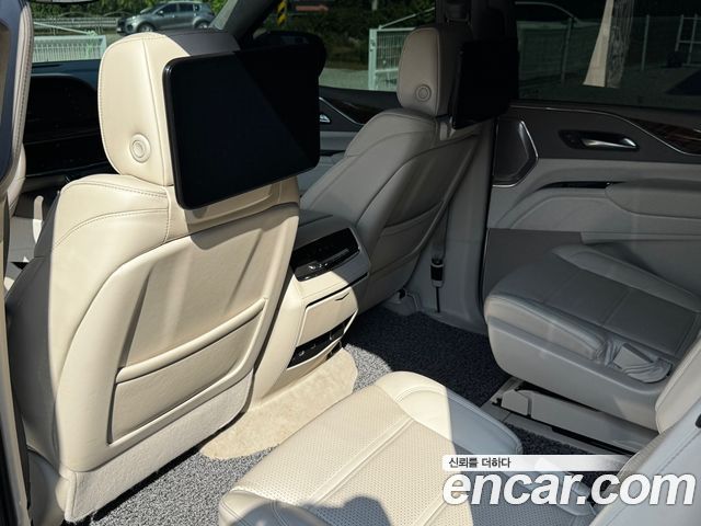 Cadillac Escalade 6.2 ESV ESV Sports Platinum — пробег 45 000 км — фото 5 из 5