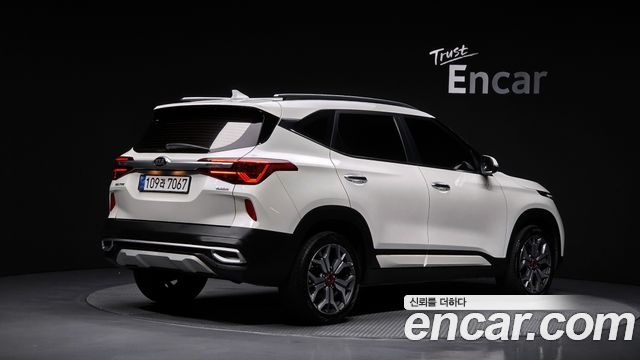 Kia Seltos из Кореи Encar