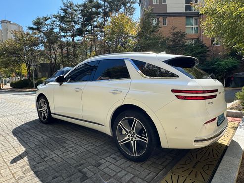 Genesis GV70 e-AWD — пробег 6 950 км — фото 5 из 5