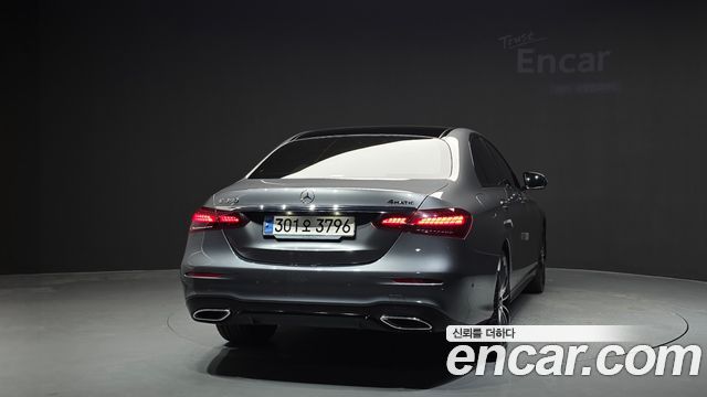Mercedes-Benz E-Class E350 4MATIC AMG Line — пробег 94 515 км — фото 4 из 5