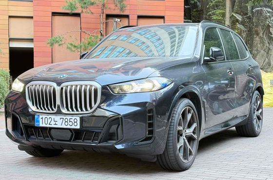 BMW X5 xDrive 40i M Sport — пробег 4 910 км — фото 2 из 5