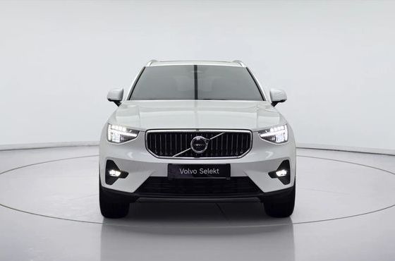Volvo XC40 B4 Ultra Bright — пробег 5 740 км — фото 4 из 5