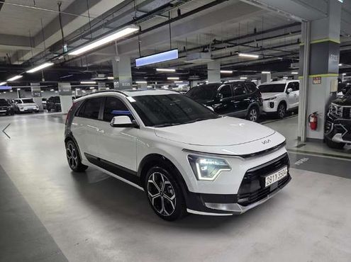 Kia Niro Signature — пробег 78 153 км — фото 1 из 5