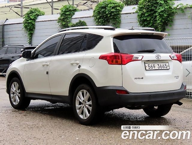 Toyota RAV4 2.5 4WD 4th — пробег 112 453 км — фото 3 из 5