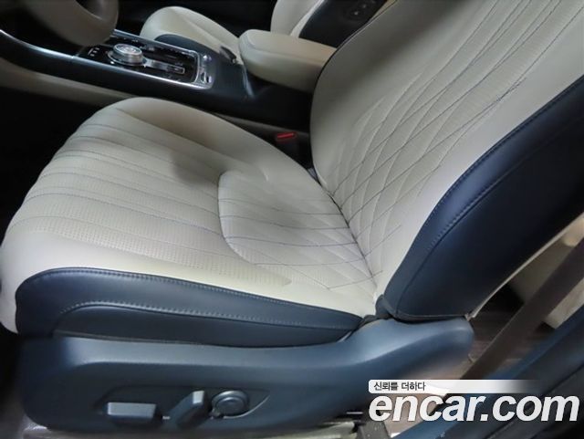 Kia Carnival Gasoline 9-Seater Hi Limousine (7-seater Limousine(Special vehicle) — пробег 13 390 км — фото 4 из 5