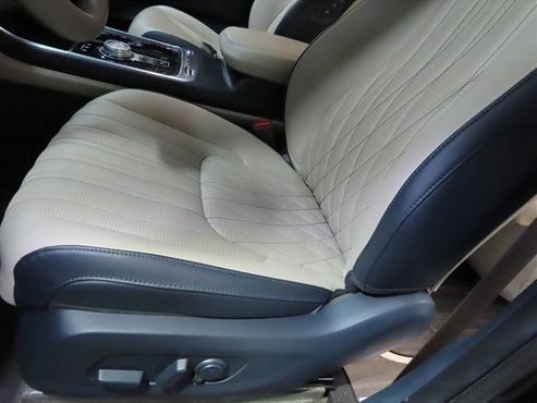 Kia Carnival Gasoline 9-Seater Hi Limousine (7-seater Limousine(Special vehicle) — пробег 13 390 км — фото 4 из 5