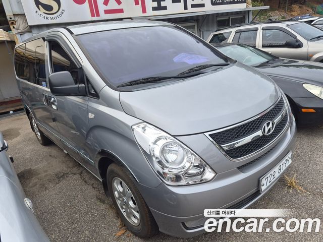 Hyundai Starex 12-Seater Wagon CVX Luxury — пробег 135 000 км — фото 1 из 5