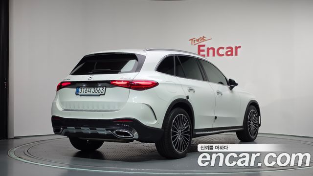 Mercedes-Benz GLC-Class GLC300 4MATIC AMG Line — пробег 21 086 км — фото 2 из 5