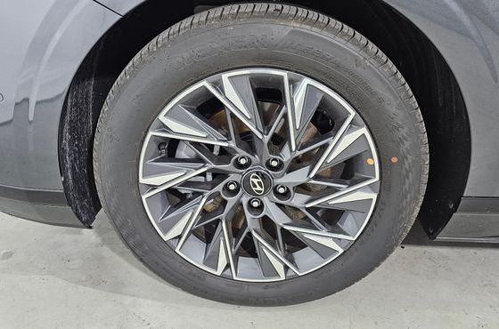 Hyundai Grandeur 2.5 Gasoline 2WD Premium — пробег 1 156 км — фото 5 из 5