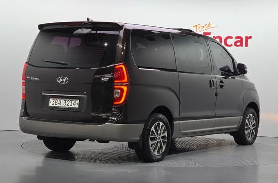 Hyundai Starex 4WD Urban 9-Seater Exclusive — пробег 140 360 км — фото 2 из 5
