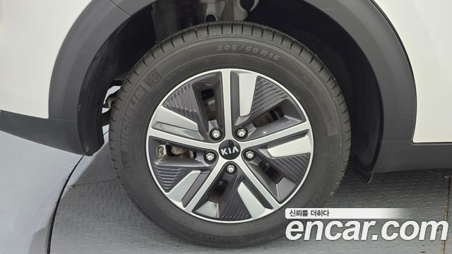Kia Niro из Кореи Encar