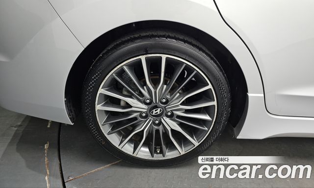 Hyundai AVANTE 1.6 Turbo Sport — пробег 75 415 км — фото 5 из 5