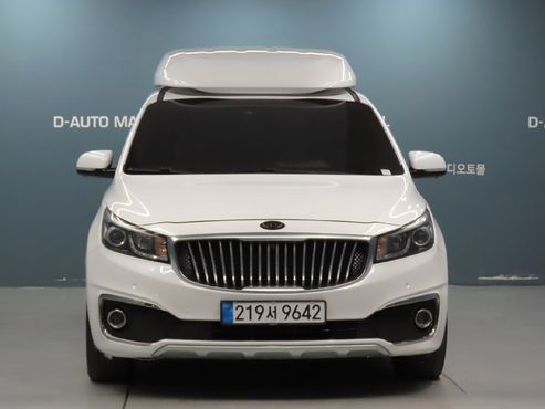 Kia Carnival 9-seater Hi-Limousine Noblesse — пробег 116 126 км — фото 3 из 5
