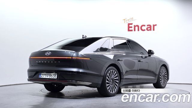 Hyundai Grandeur 2,5 Gasoline 2WD Calligraphy — пробег 15 318 км — фото 2 из 5