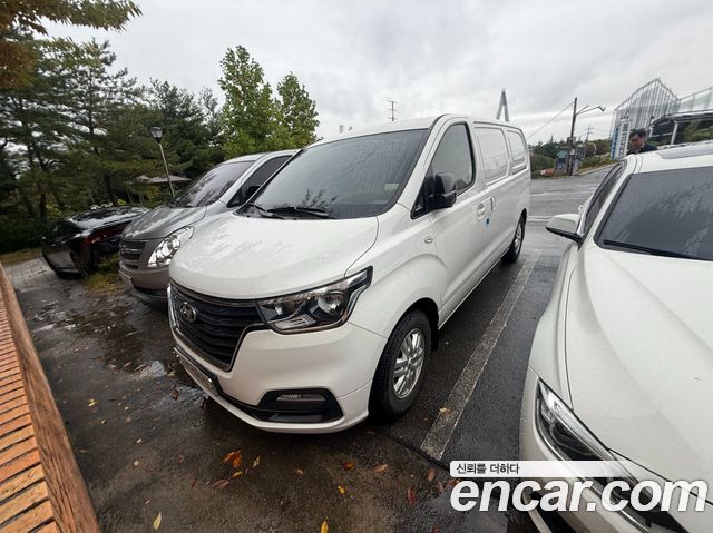 Hyundai Starex Van 3-Seater Smart — пробег 68 095 км — фото 1 из 5