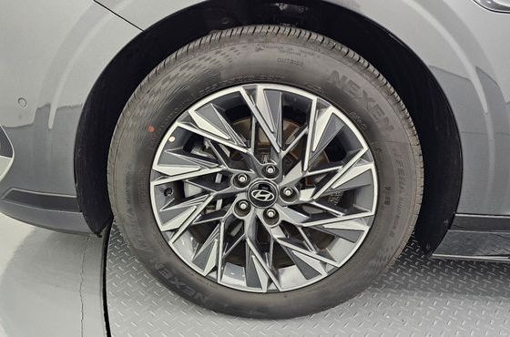 Hyundai Grandeur 2.5 Gasoline 2WD Exclusive — пробег 3 756 км — фото 5 из 5