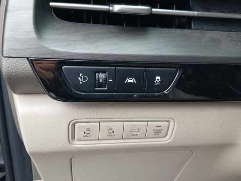 Kia Carnival Diesel 9-Seater Signature — пробег 202 015 км — фото 5 из 5