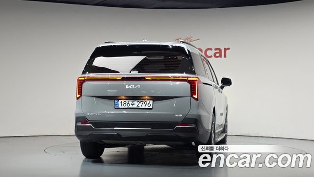 Kia Carnival HEV 9seater Gravity — пробег 11 740 км — фото 4 из 5