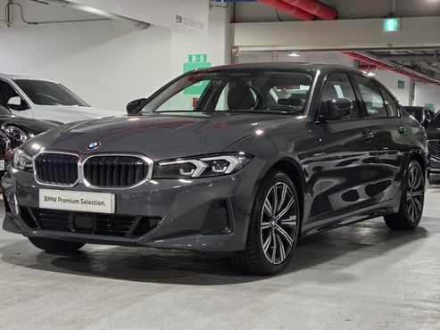 BMW 3-Series 320i — пробег 7 019 км — фото 1 из 5