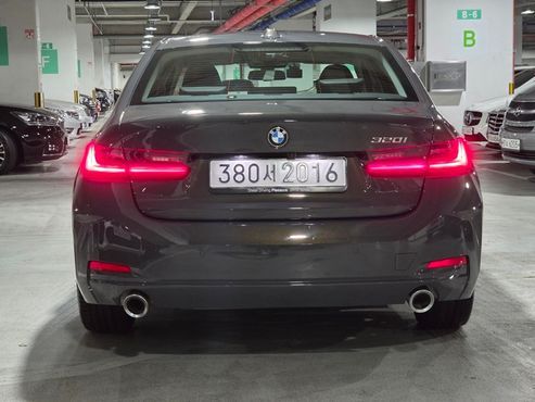 BMW 3-Series 320i — пробег 7 019 км — фото 4 из 5