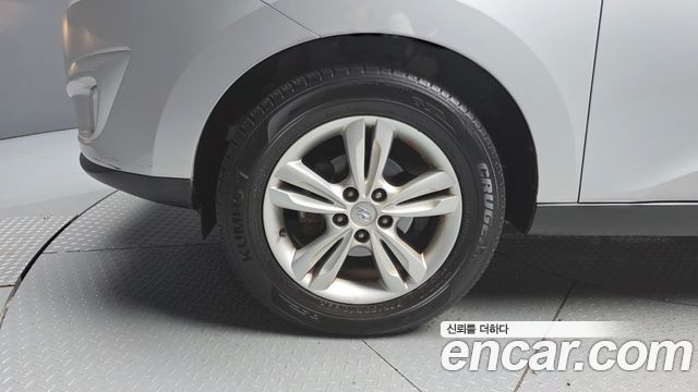 Hyundai Tucson Diesel 2WD X20 Luxury — пробег 195 401 км — фото 5 из 5