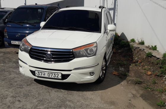 Ssangyong KORANDO 4WD TX 9-seater — пробег 135 250 км — фото 2 из 5