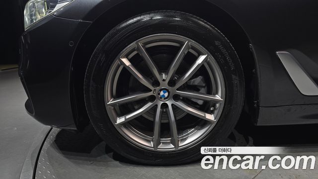 BMW 5-Series 520d xDrive M Sport Package Plus — пробег 158 566 км — фото 5 из 5