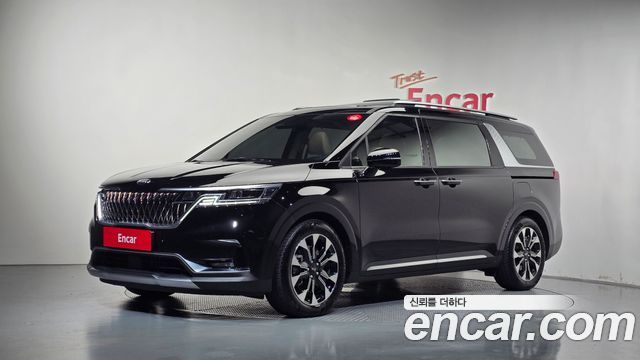 Kia Carnival Gasoline 9-Seater Signature — пробег 65 507 км — фото 1 из 5