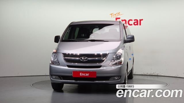 Hyundai Starex 11-Seater Wagon CVX Luxury — пробег 173 089 км — фото 3 из 5