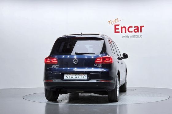 Volkswagen Tiguan 2.0 TDI Premium 5N — пробег 167 359 км — фото 4 из 5